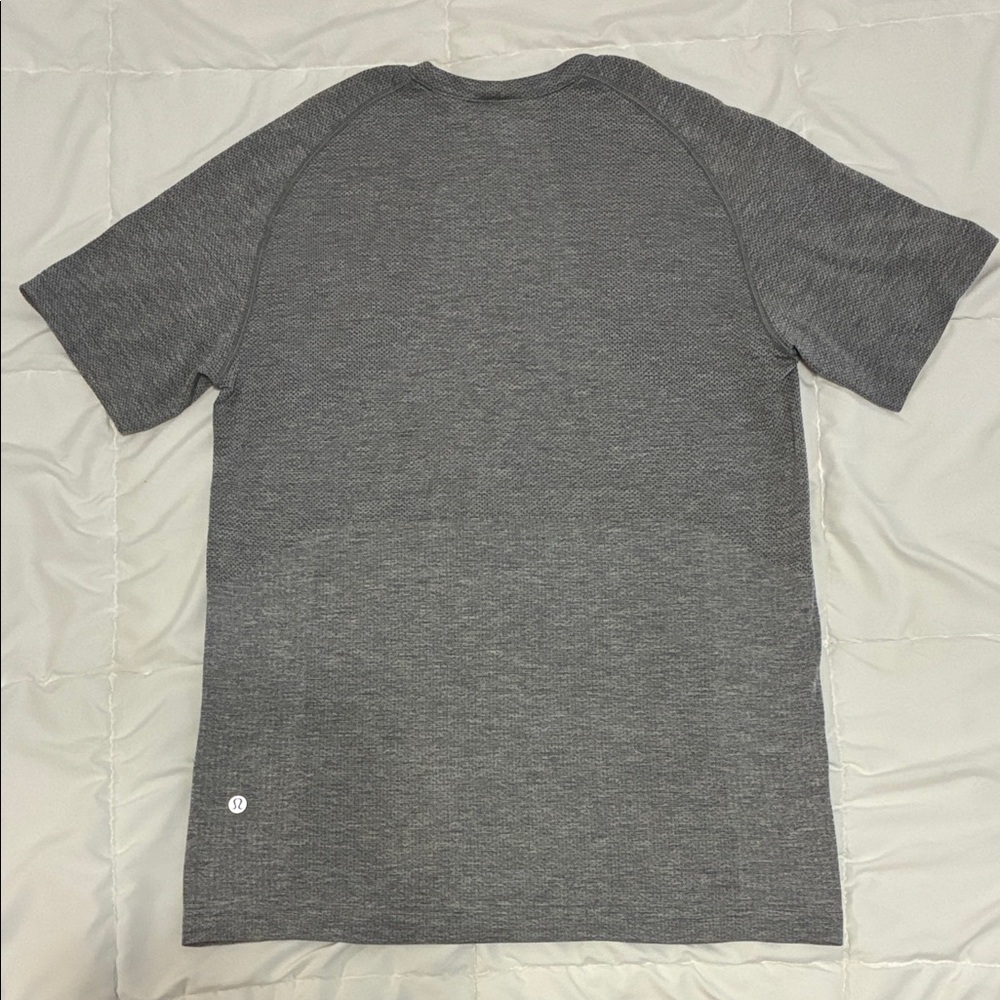 Lululemon Metal Vent Tech Short-Sleeve Shirt Heathered Gray  Size S